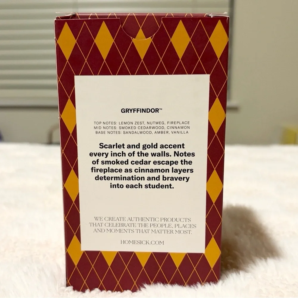 Homesick Scented Candle Gryffindor, 13.75 oz